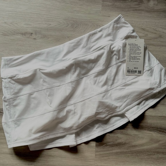 Lululemon Pace Rival Skirt 🤍 - Picture 2 of 3